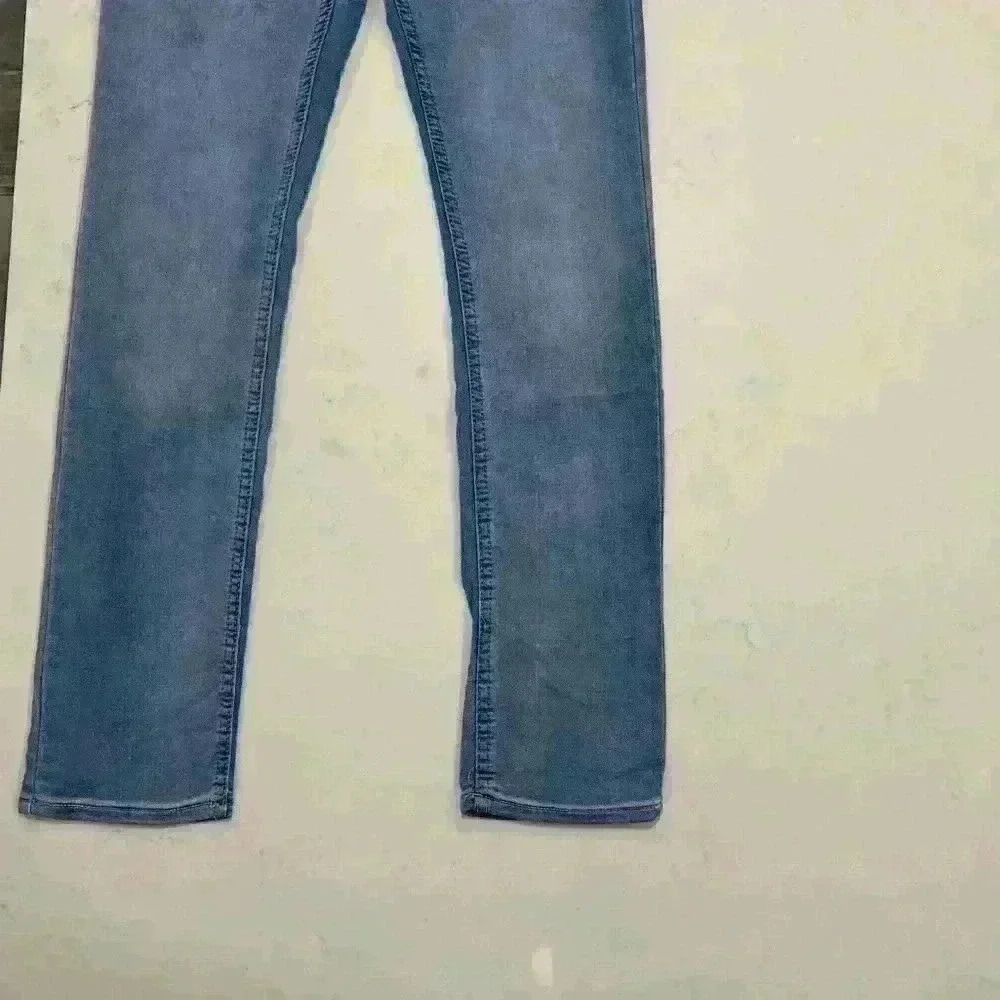 Levi’s Skinny Pull on Jeans - Picture 6 of 9